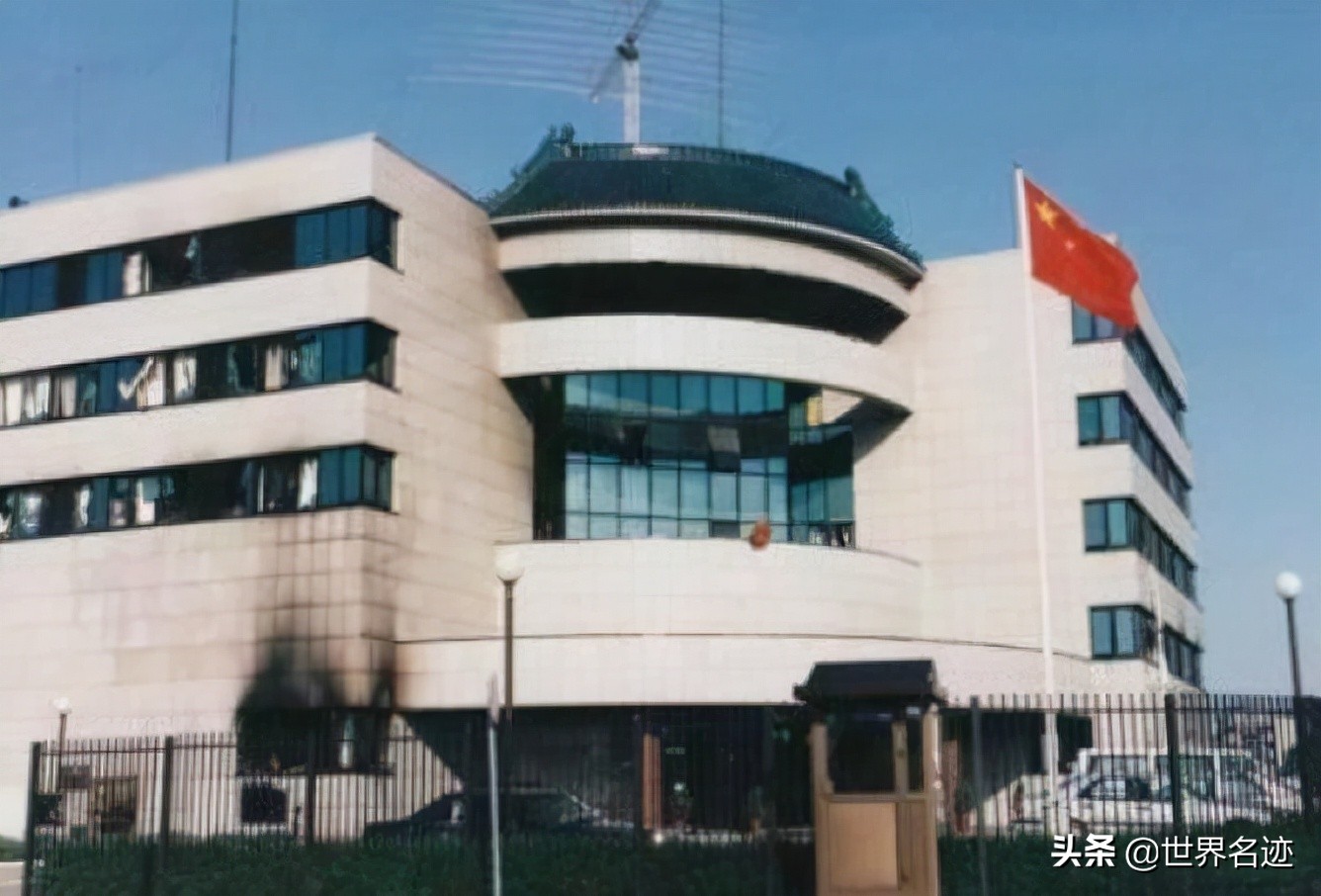 中国驻南联盟被炸使馆旧址烈士纪念碑完成回迁工作 - 西部网（陕西新闻网）